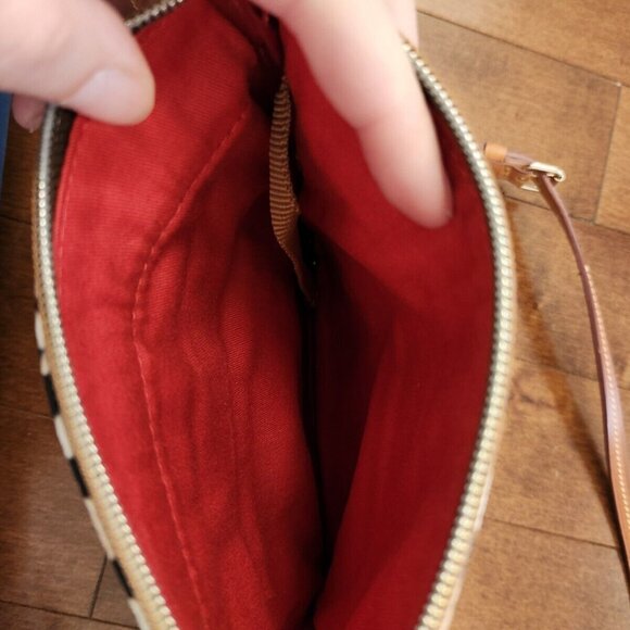 Dooney and Bourke triple zip crossbody bag - Picture 7 of 12